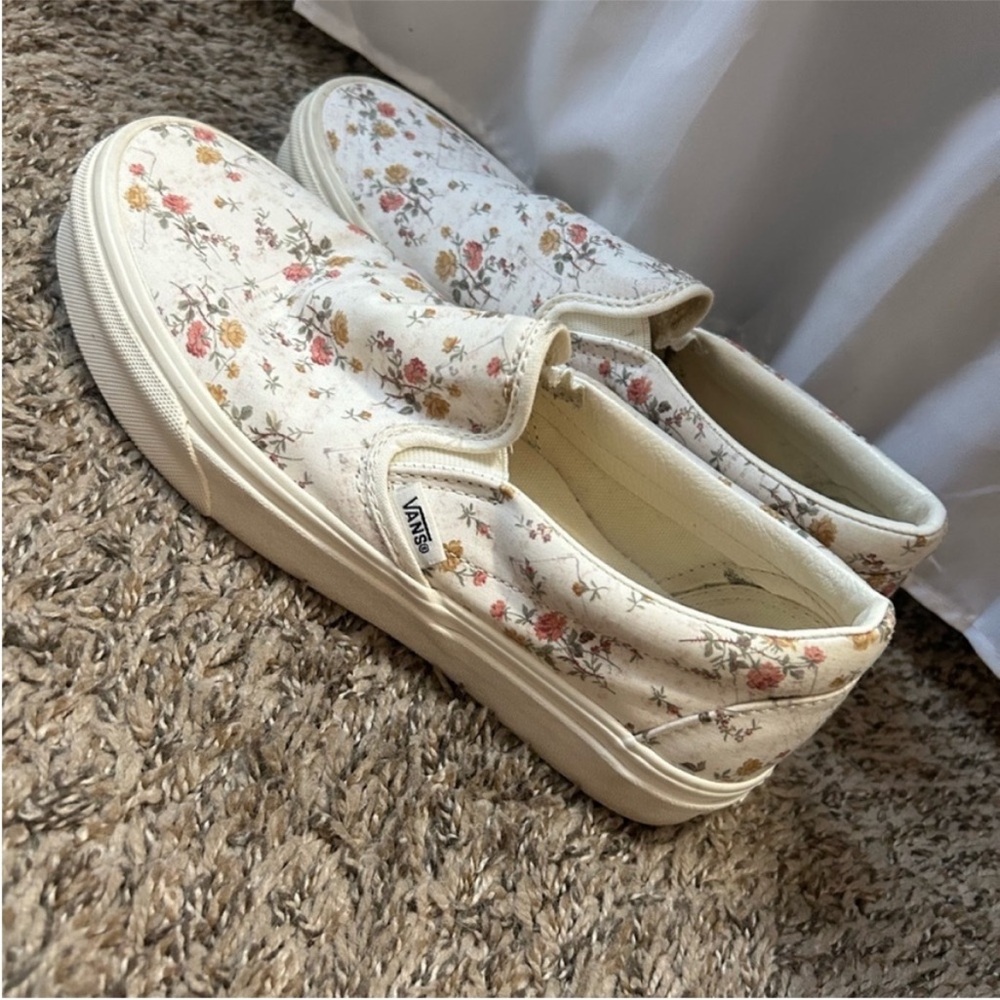 Vans slip on